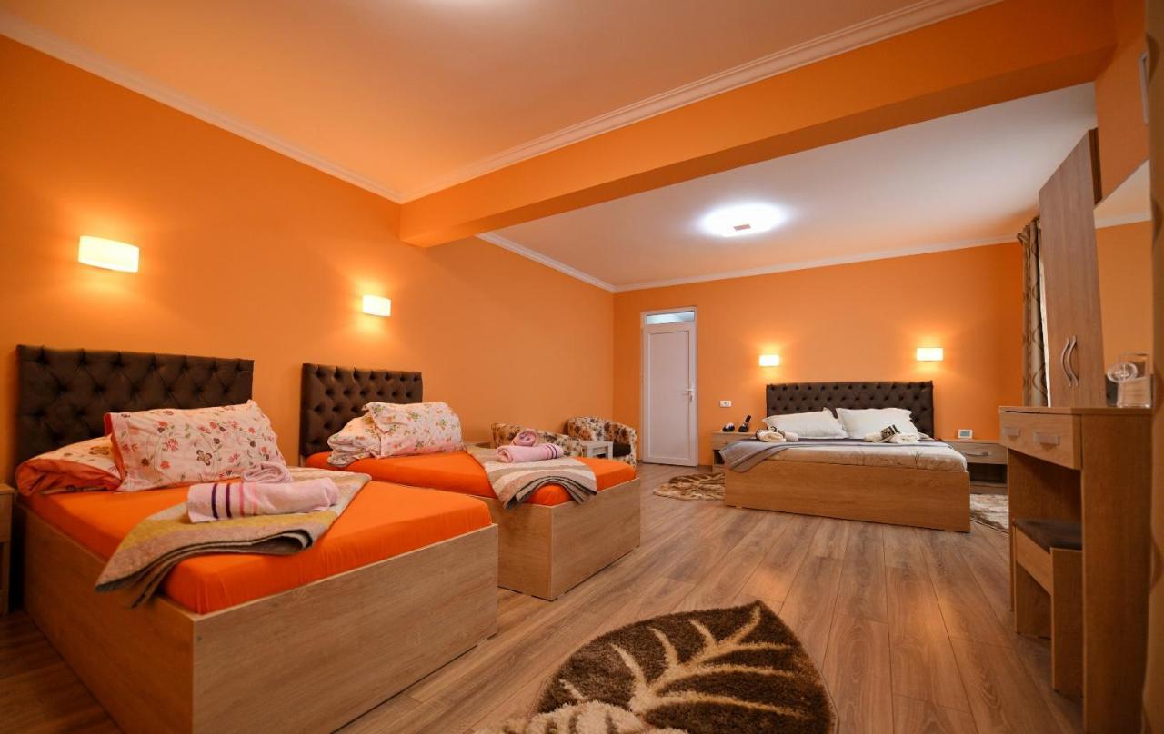 Apartament Trident Hateg Exterior photo