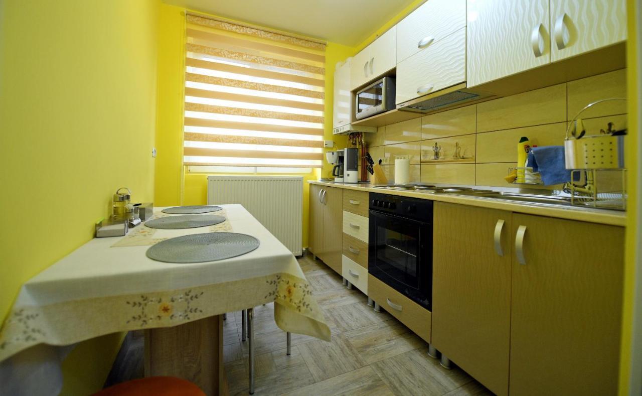 Apartament Trident Hateg Exterior photo